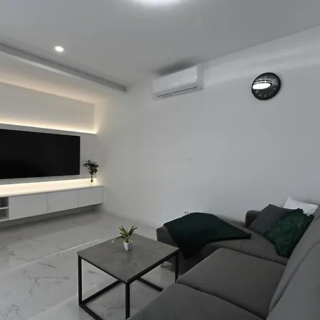 Iggy Apartman *